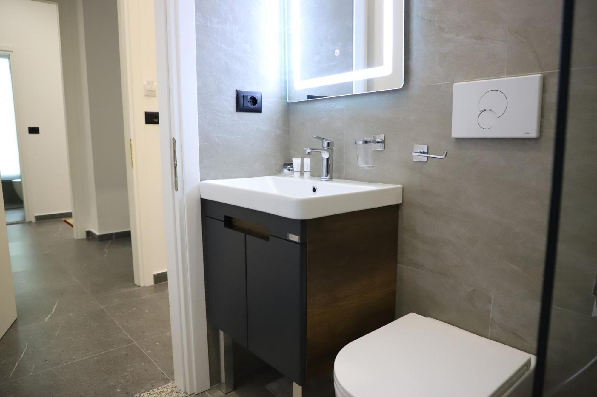 Kamsi Hotel 5*