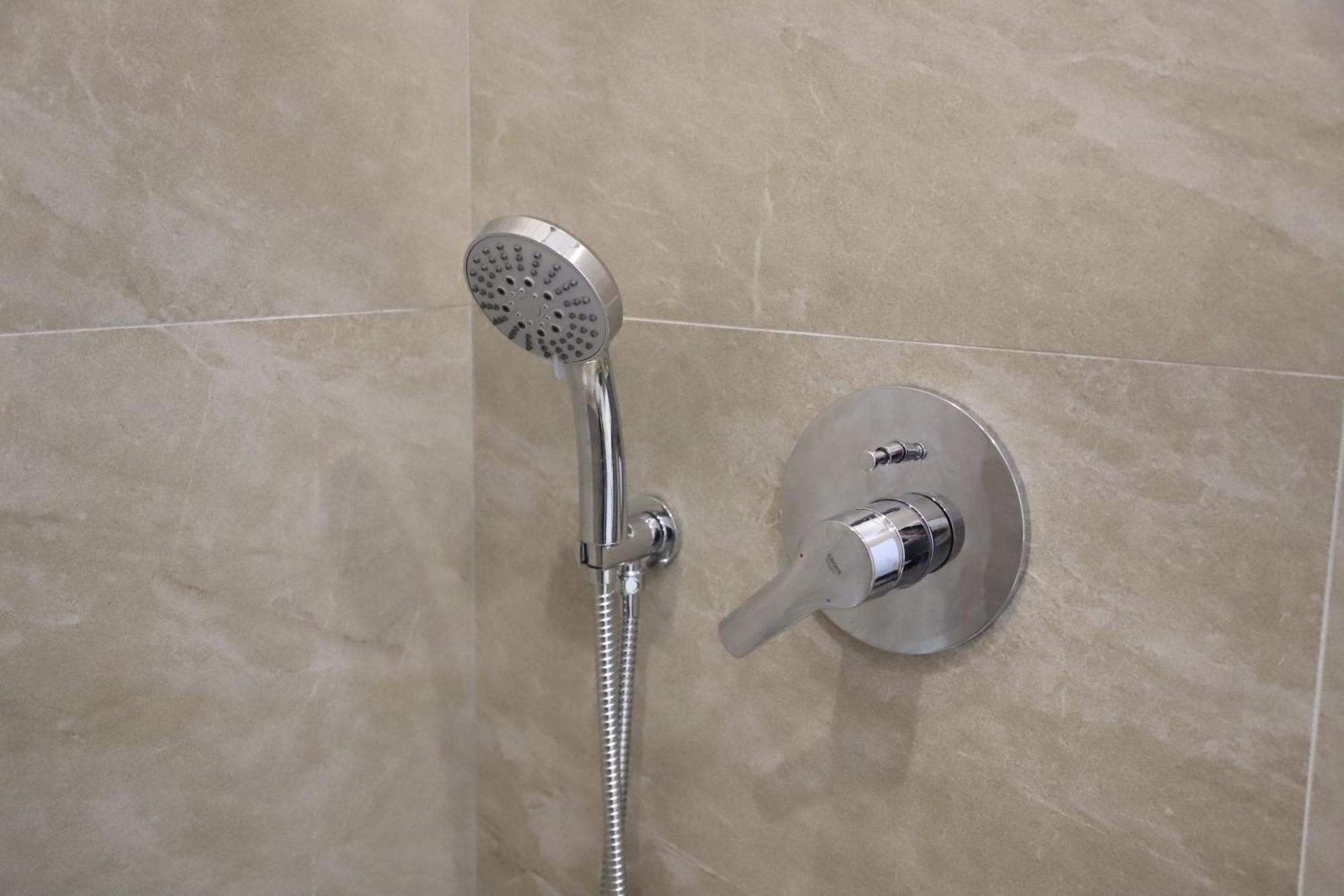 Kamsi 5* Berat