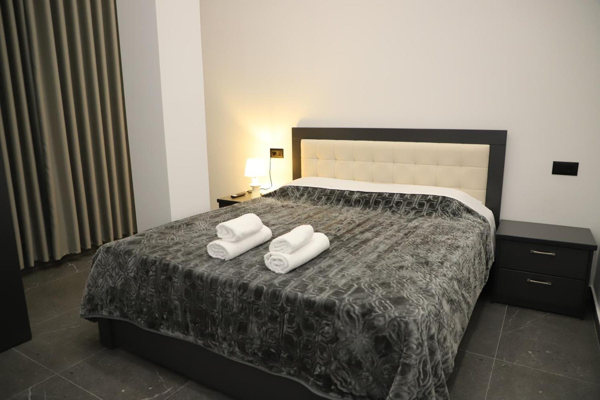 Kamsi Hotel